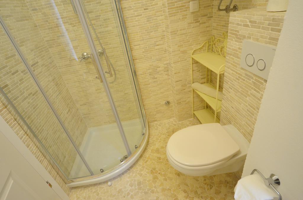 Studios Villa Rossella 4 Ровин Стая снимка
