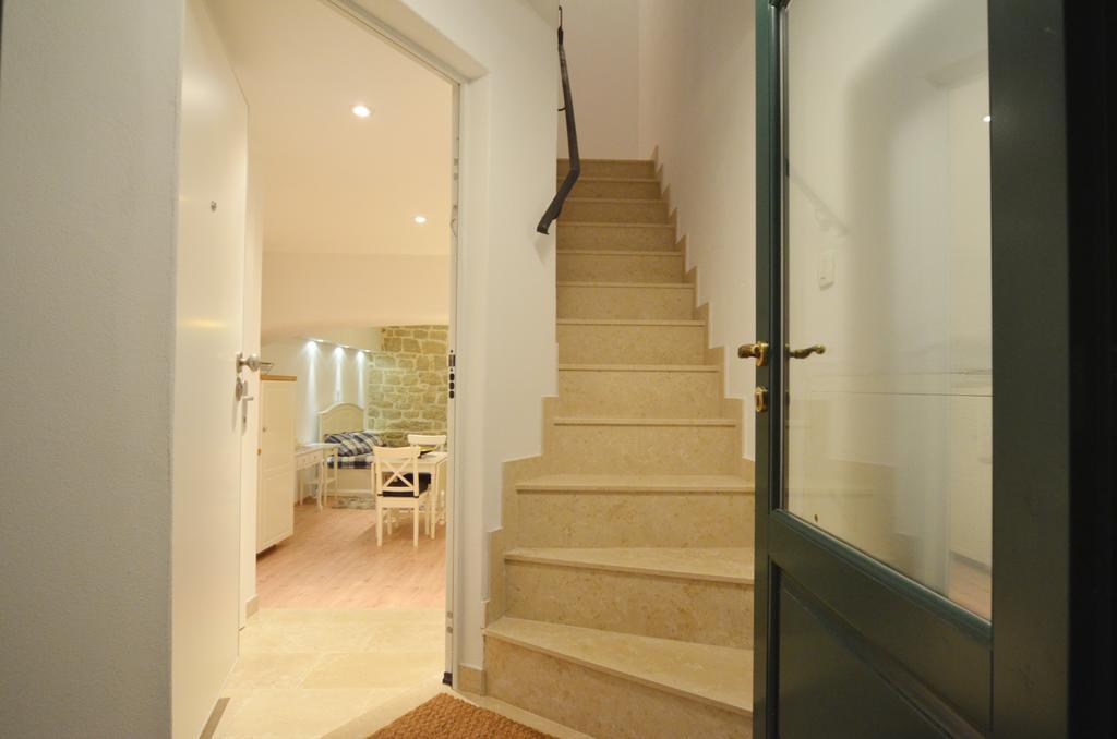 Studios Villa Rossella 4 Ровин Стая снимка