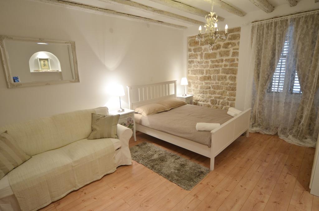 Studios Villa Rossella 4 Ровин Стая снимка